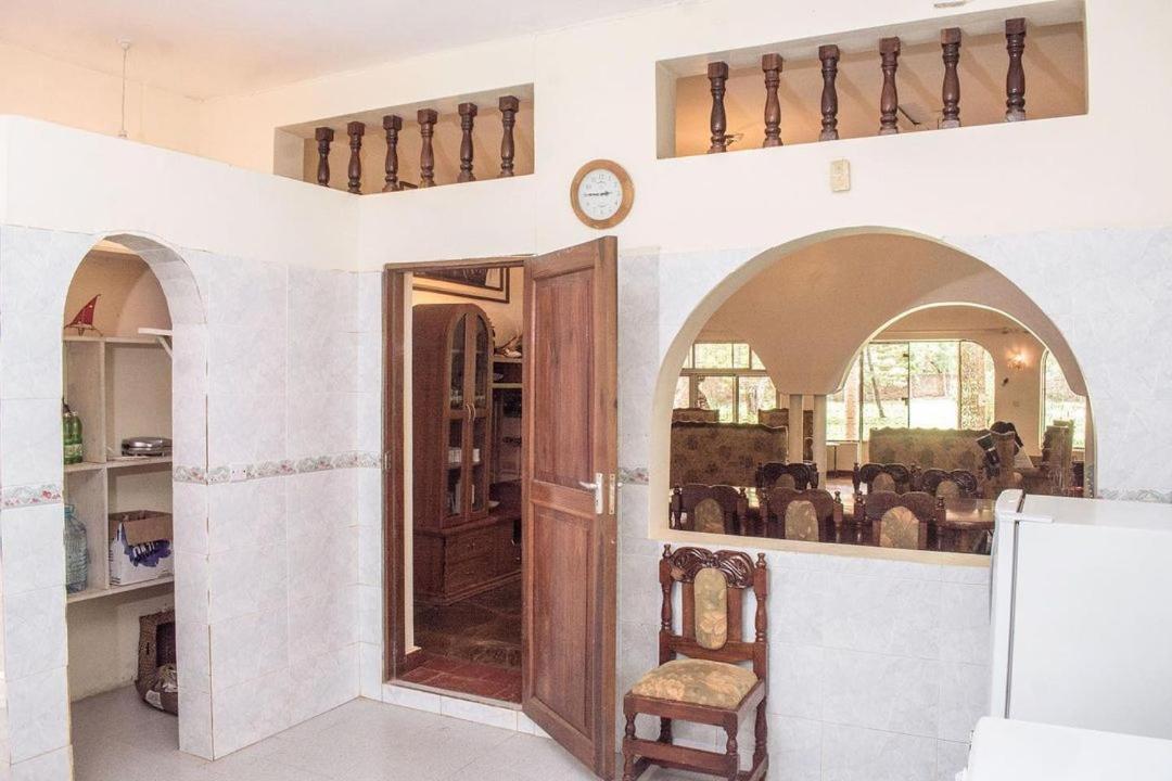 Kijani Cottages Diani Диани-Бич Экстерьер фото