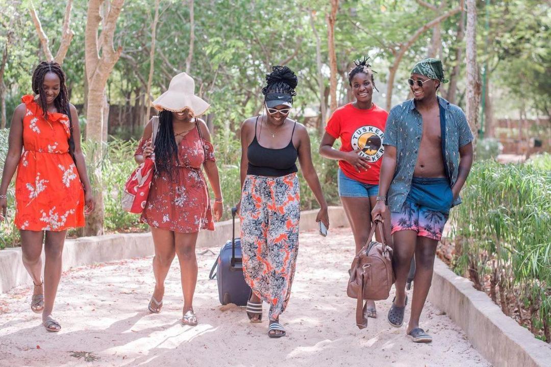 Kijani Cottages Diani Диани-Бич Экстерьер фото