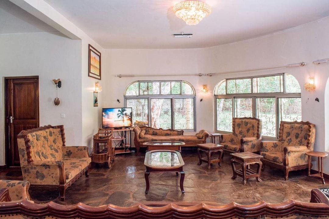 Kijani Cottages Diani Диани-Бич Экстерьер фото